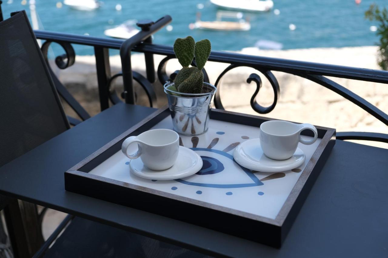 Blue Eye - Waterfront Home In A Scenic Location Birgu Exteriör bild