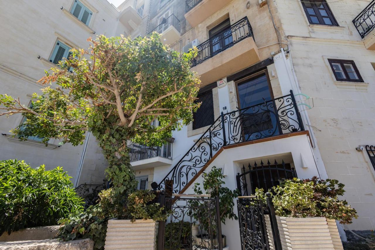 Blue Eye - Waterfront Home In A Scenic Location Birgu Exteriör bild
